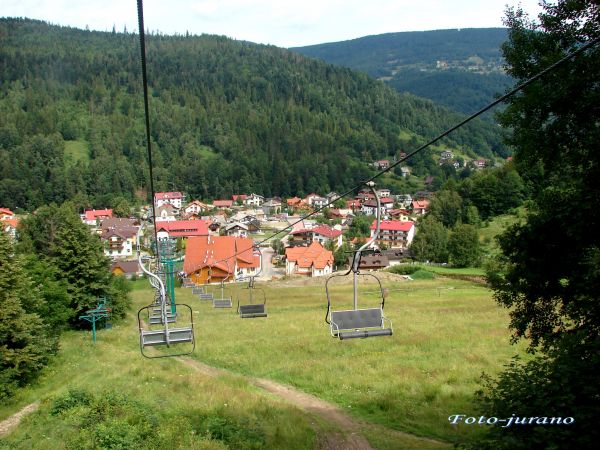 Jedną z największych aktrakcji turystcznych Szczyrku jest wyciąg krzesełkowy na Skrzyczne - najwyższy szczyt Beskidu Śląskiego, liczący 1257 m n.p.m. ...