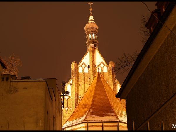 Widok na Farę od Ulica Malczewskiego