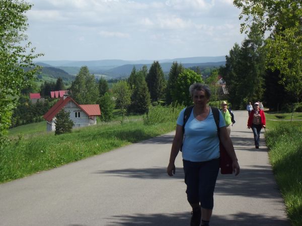 wiosna - w pełnym wachlarzu i można przekaz jej ogarniać, dotknąć a przy takiej "bombonierce" to uciecha wielka ! obok książek, map, przewodników - można siedzi