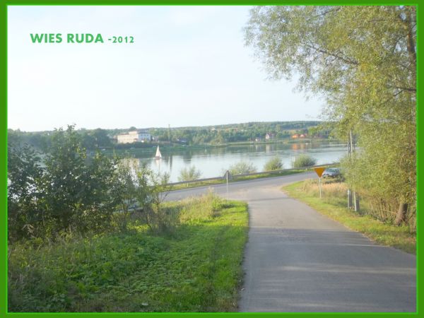 Widok na Zalew z ulicy Poprzecznej w Krynakch