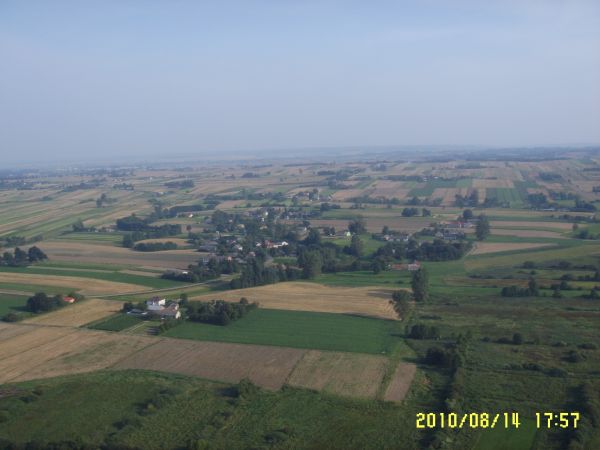 Zrebce  widok  na stara wies od strony lak  foto: W.P.