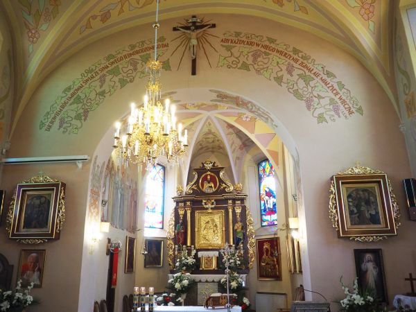 do Matki Boskiej Skalnickiej przed I wojną św. przybywały pielgrzymki także z obecnej Słowacji i gromadziły grekokatolików oraz łacinników z diecezji koszyckiej