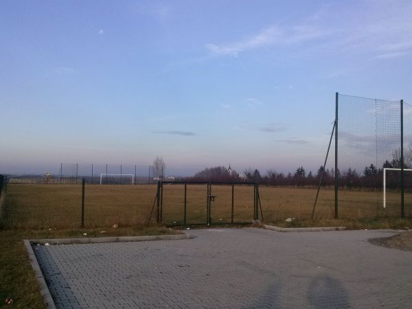 Chobrzany, boisko sportowe