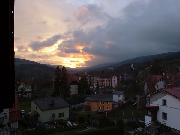 wschód słońca nad Świeradowem