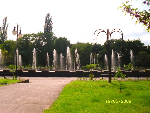 Nowa Sól fontanna przy ogólniaku