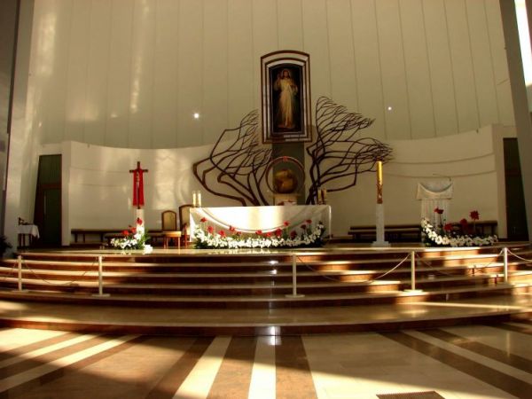 Łagiewniki, Bazylika: Główny ołtarz