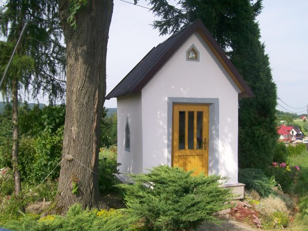 Odnowiona Kapliczka na Granicach