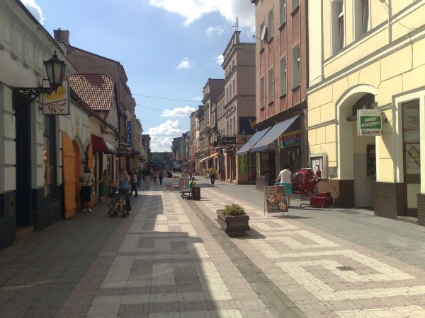 Deptak na ulicy Wojska Polskiego.