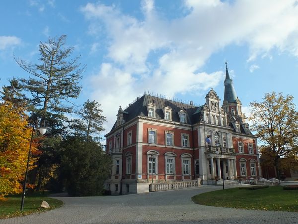 Dawny pałac Kornów w Pawłowicach /budowa 1891-95/, obecnie własność Uniwersytetu Przyrodniczego we Wrocławiu