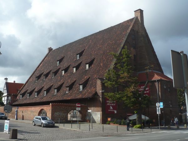 Wielki Młyn II poł.XIV w na kanale Raduni.