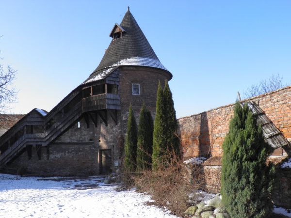 Wzgórze Św. Michała , mury obronne - baszta