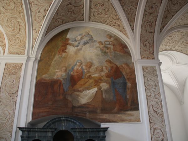 tu przedstawienie "Dobrej śmierci" - chodzi o to, że nikt nie chciałby umierać w samotności,w osamotnieniu a jeśli już ma nadejść ta chwila - każdy by pragnął,