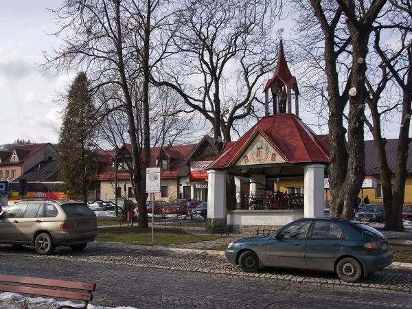 Piwniczna Zdrój-Studnia.
Ciekawą atrakcją Piwnicznej-Zdroju jest stojąca w Rynku XVII-wieczna studnia. Jej rola nie ograniczała się tylko do zaopatrywaniu mies