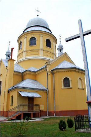 Kościół p.w. Narodzenia NMP w Niemstowie.