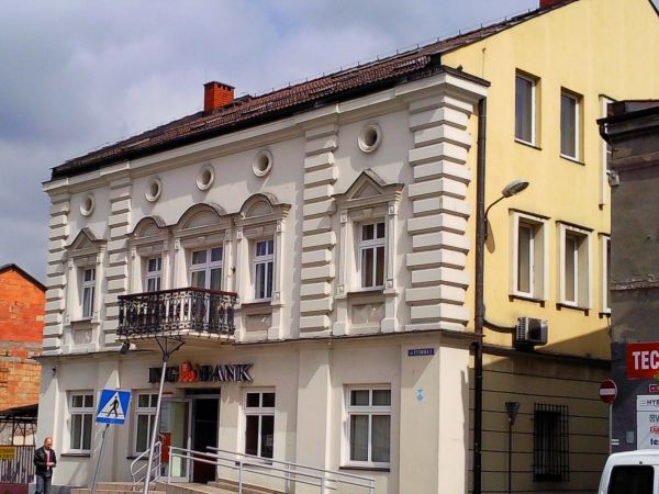 Czeladź. Kamienica w rynku