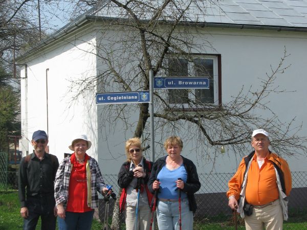 czysto, schludnie i "po pańsku" - ludzie serdeczni i życzliwi to i zabłądzić trudno ale jak się ma jeszcze i takie informacyjne przekazy ... to tylko za bociana