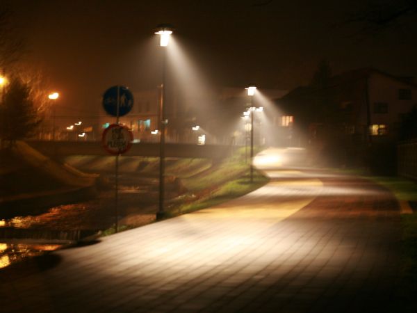 DEPTAK W DZIEŃ I W NOCY...