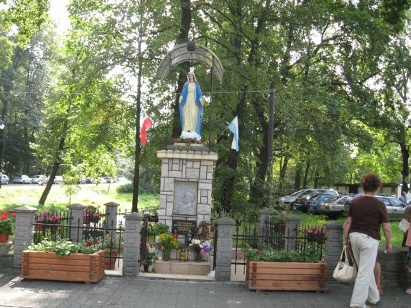 Kapliczka w Nawojowej