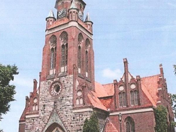 Grodzisk Wielkopolski-pl. Powstańców Wielkopolskich (daw. Noey Rynek), kościół pw. Najświętszego Serca Pana Jezusa, poewangelicki z 1905 r.