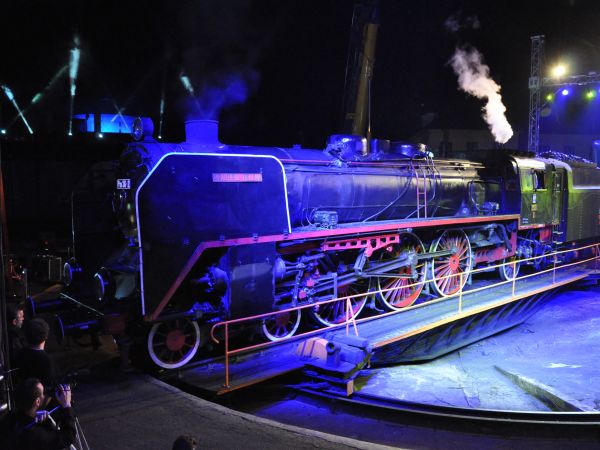 WOLSZTYN, Nasza największa atrakcja turystyczna - Parowozownia i zabytkowe parowozy - stare ale jare ( ciągle jeszcze sprawne. PAROWOZY  z Wolsztyna  prowadzą p