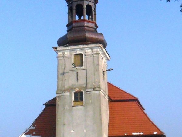 Kościółek w Rościsławicach ( w remoncie)