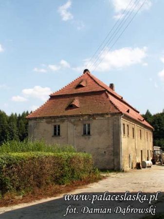 Barokowy Dwor z XVIII wieku