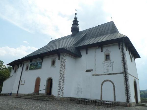 kościół romański w Tropiu pod wezwaniem św. św. Andrzeja Świerada i Benedykta Pustelników. Do dzisiaj tu pielgrzymują proszący o łaski, zwłaszcza nawróceni prze