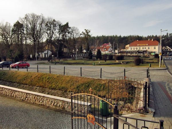 Plac przed Kościołem 2011-12-12