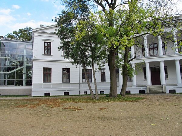 Sanktuarium Najświętszej Maryi Panny Jazłowieckiej w Szymanowie.