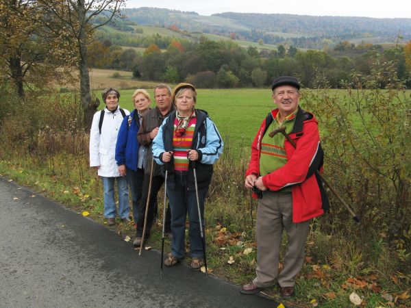 hen - za nami:  szczyt: Słona Polanka - 631m npm - a to już szybowisko  w Bezmiechowej Górnej  /patrz: osobna galeria!/.