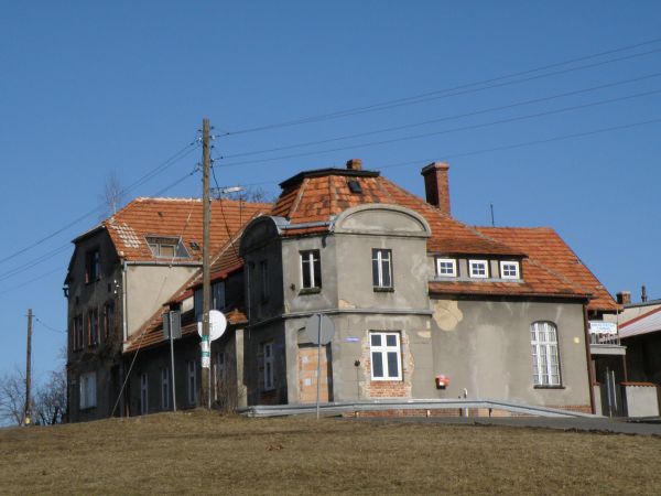 Jedna z ocalałych kamieniczek Rynku Strupiny Po ratuszu nie ma już żadnego śladu