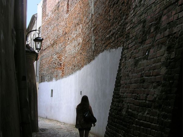 Lublin, ul. Ku farze, przejście  na starym mieście - foto. Krzysztof Goleń