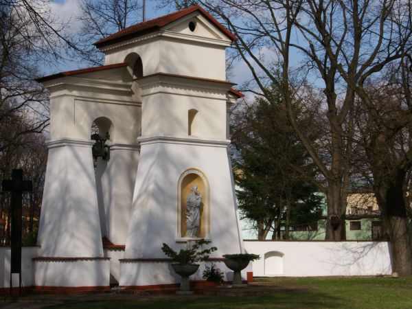 Ulanów
Drewniany kościół parafialny św. Jana Chrzciciela,dzwonnica