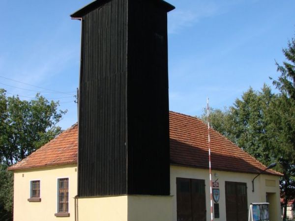 REMIZA  OCHOTNICZEJ  STRAŻY  POŻARNEJ