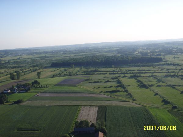 Widok  na laki i lasek wsi  Zrebce  foto: W. Pietrykowski