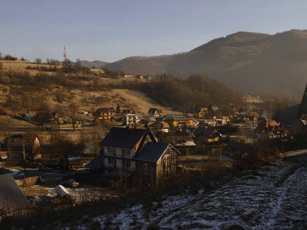 Rytro w promieniach porannego słońca