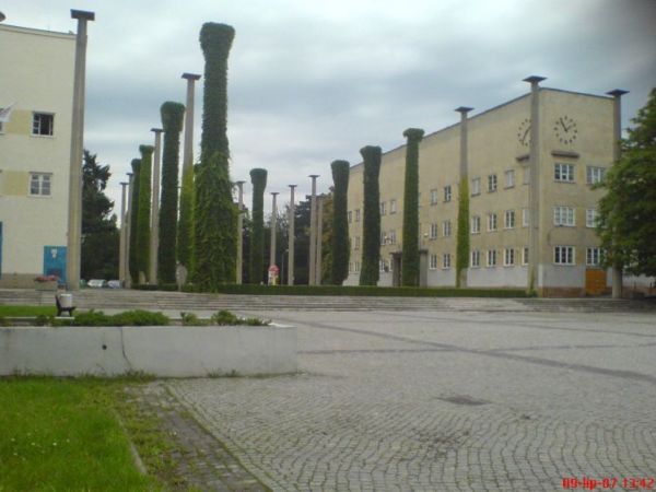 Hala Ludowa/stulecia/ IGLICA
