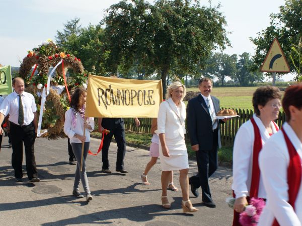 Dożynki Gminne Równopole 2011r