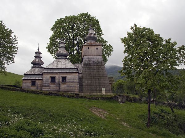 Dubne. Cerkiew greckokatolicka pw. św. Michała Archanioła z 1863 r