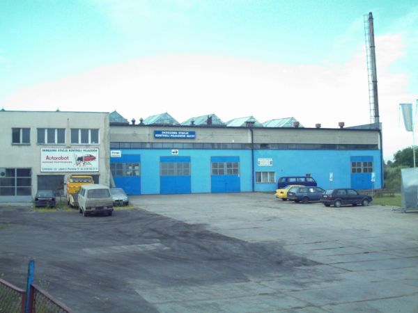 Ulica Pionierów. Część warsztatowa (samochodowe).