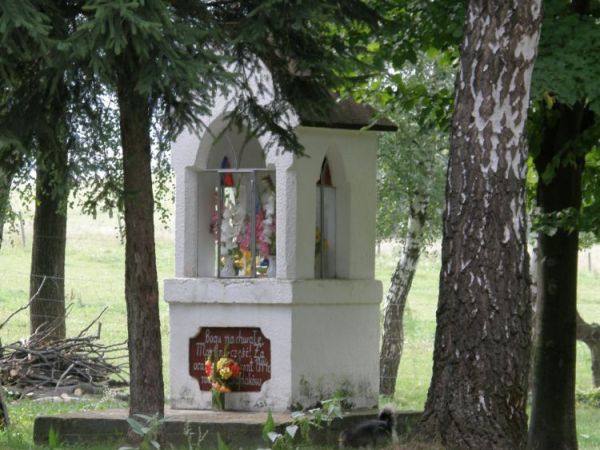 Kapliczka w Mroczkówkach  [Pielnia]