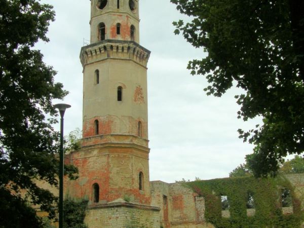 Wieża zamku w Strzelcach Opolskich