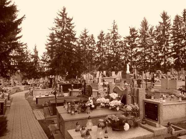 Cmentarz parafialny. Chobrzany 2013