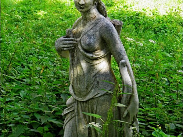 Pałac Turnauów w Urzejowicach z 1887 roku i park krajobrazowy .