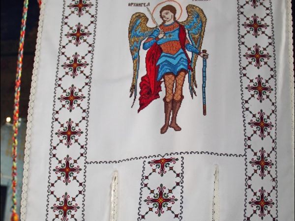 Drewniana filialna cerkiew greckokatolicka p.w. św. Michała Archanioła w Krasicach . Cerkiew wzniesiona w roku 1899. W latach 50. XX wieku została opuszczona .