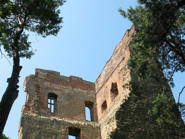 Ruiny zamku w Melsztynie