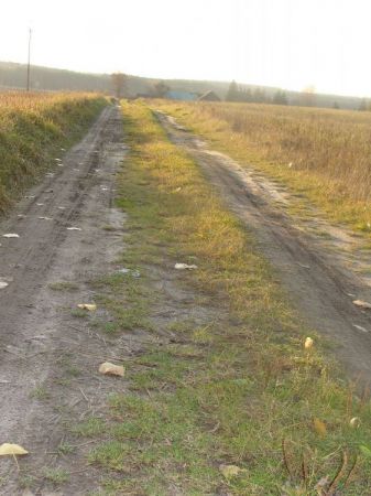 Posrod miliona drog, jest jedna taka droga....
zapraszajaca do domu...
witajaca u progu..