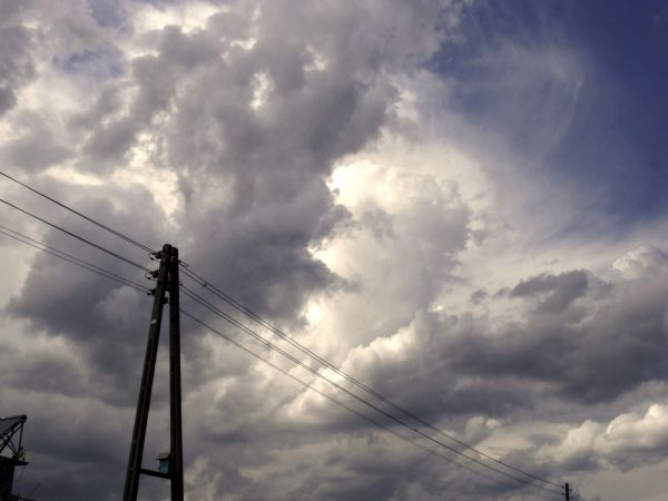 Kolorowe chmury nad Czarną Wodą