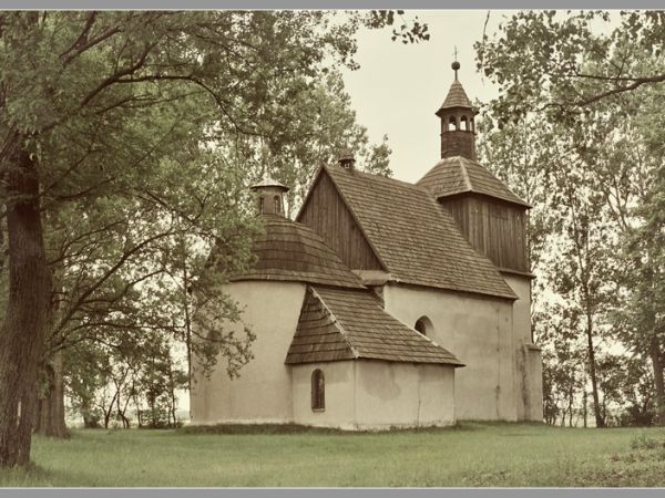 Kościół św. Mikołaja przed renowacją Przyrów-foto2003