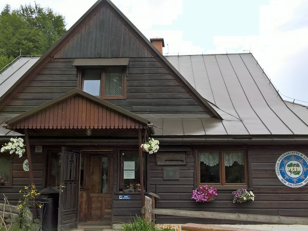 Schronisko pod Bereśnikiem.